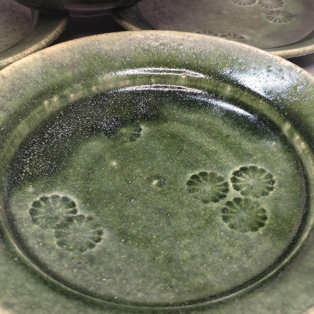 Old blue Oribe ware Kasahara mountain kiln stamp flower plate