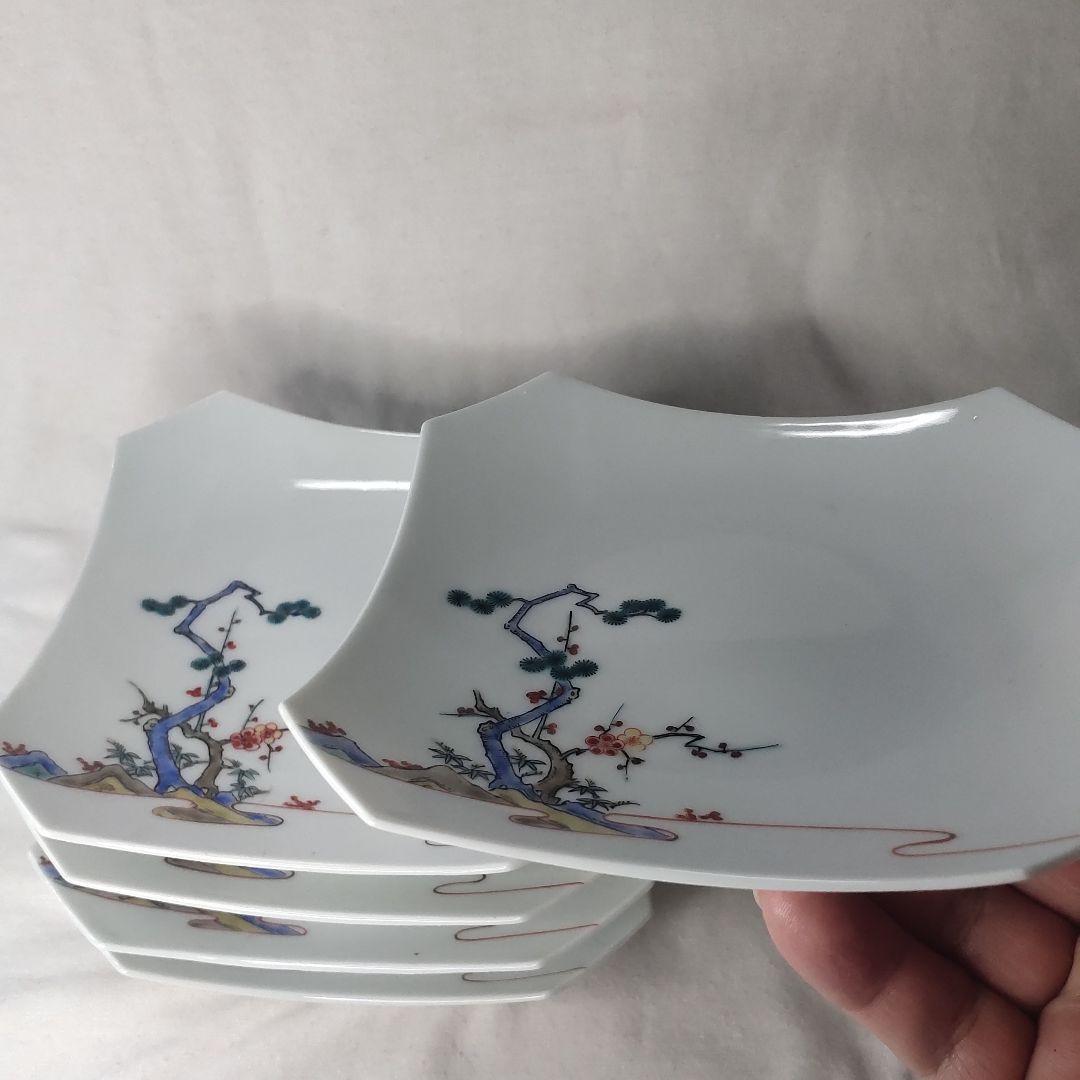 13th generation Kakiemon Kakukiriko four-sided plate Muddy hand