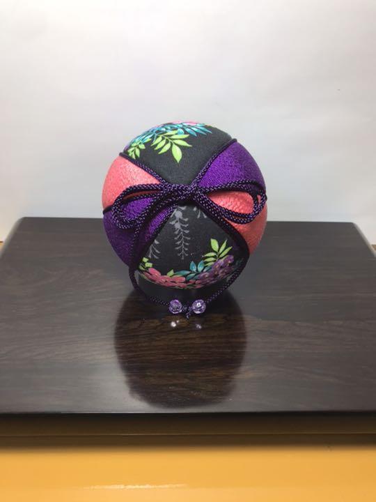 Temari Interior decoration gift Wisteria black background Seasonal flowers