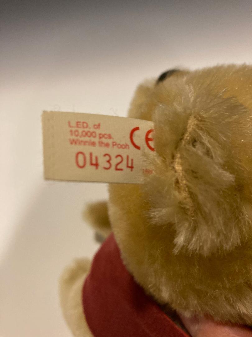 Steiff Steiff Exclusive Disney Winnie the Pooh 1999