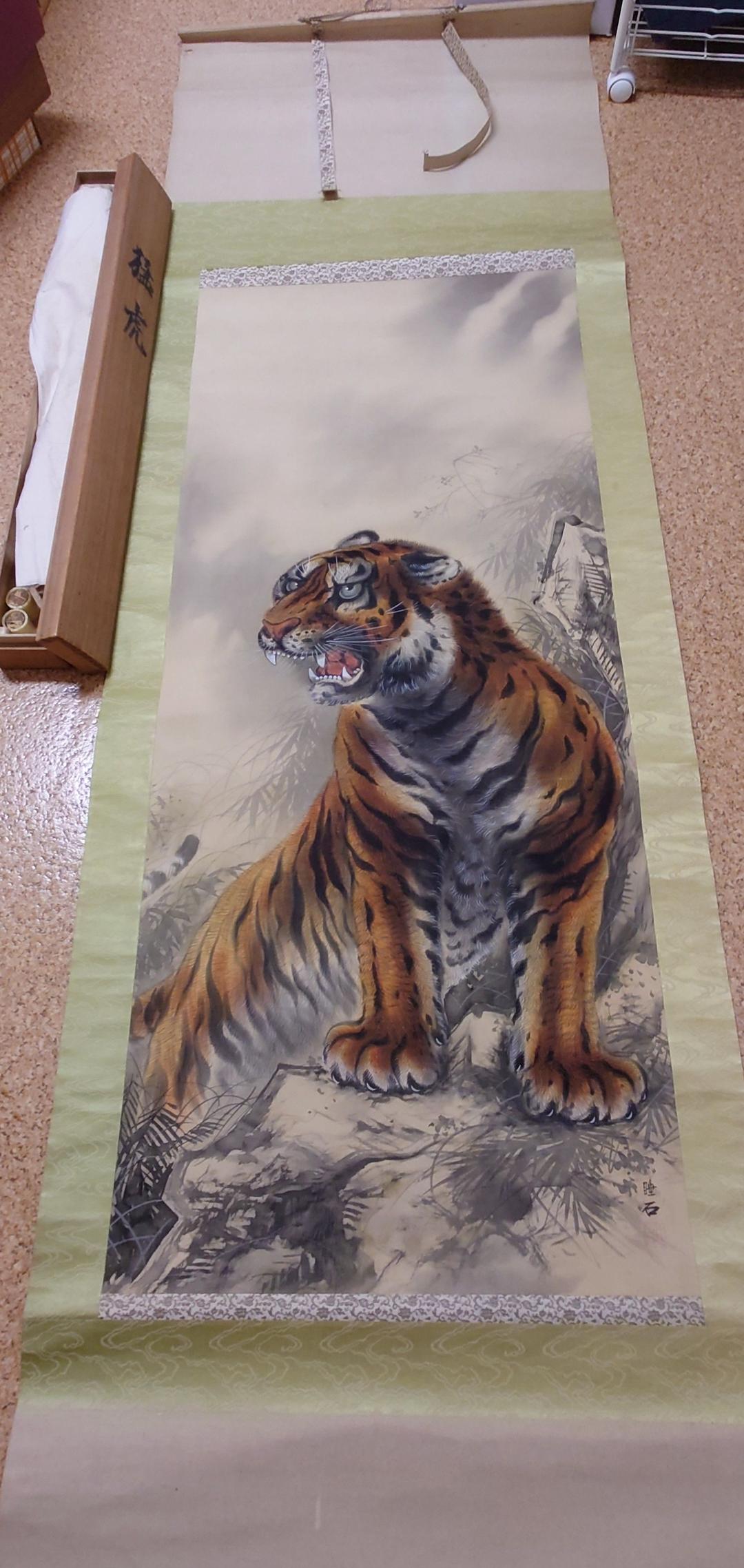 Fierce tiger hanging scroll