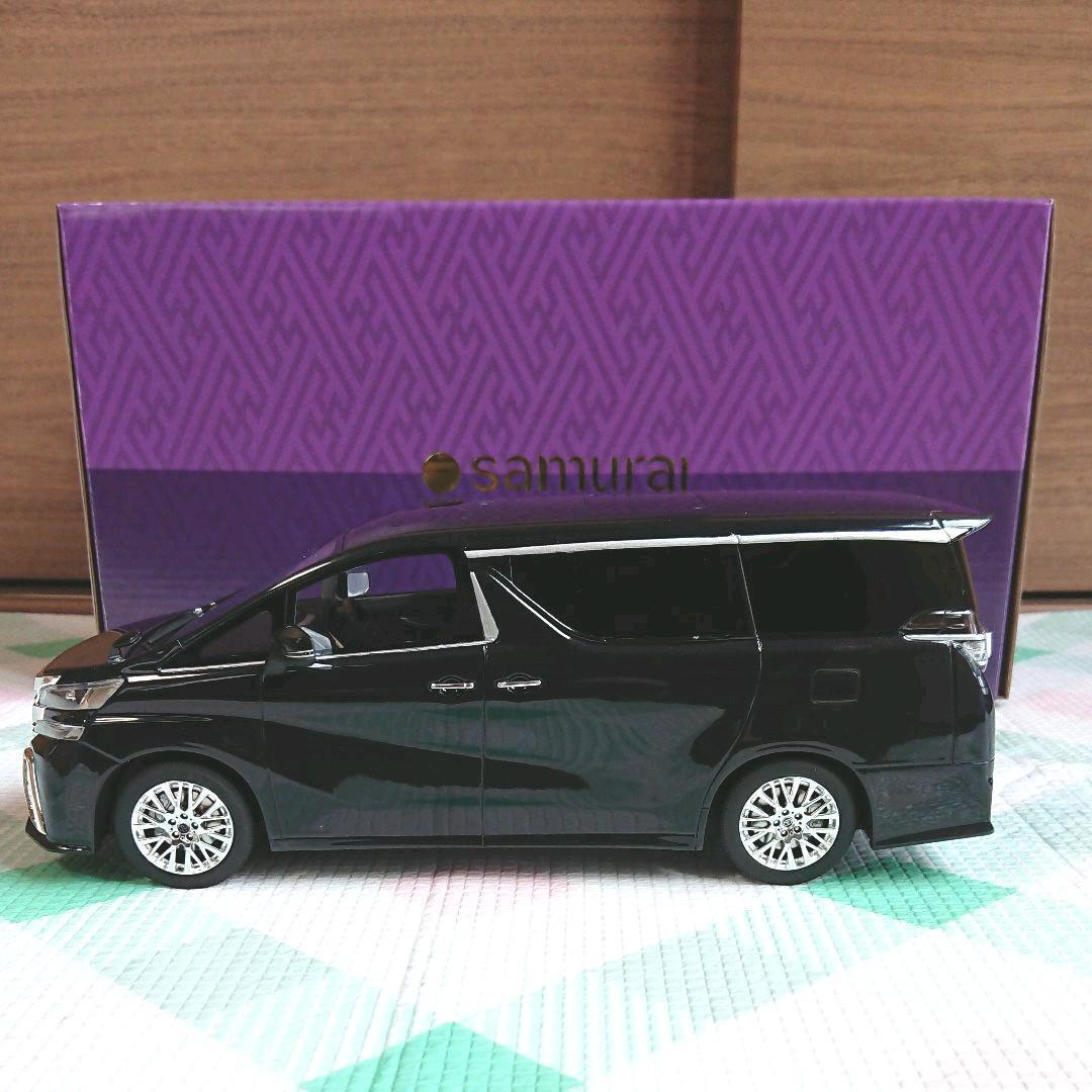 Kyosho Samurai Series 1/18 Vellfire