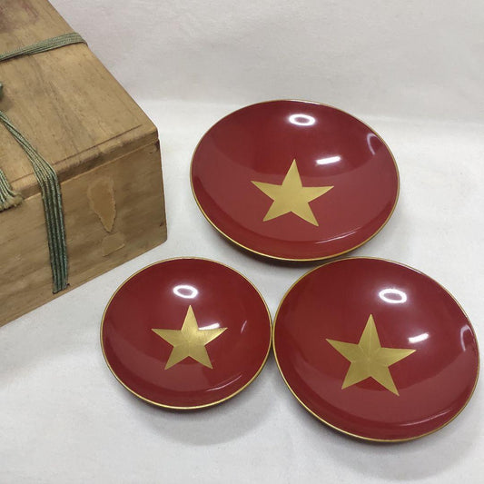 Three Cups Wooden Lacquerware Maki-e Military Item