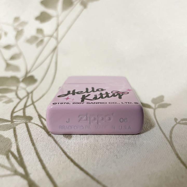 As is for parts Zippo lighter Zippo J 2006 Hello Kitty Hello Kitty limited editi