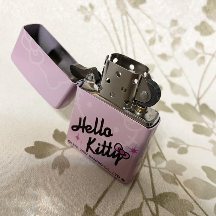 As is for parts Zippo lighter Zippo J 2006 Hello Kitty Hello Kitty limited editi