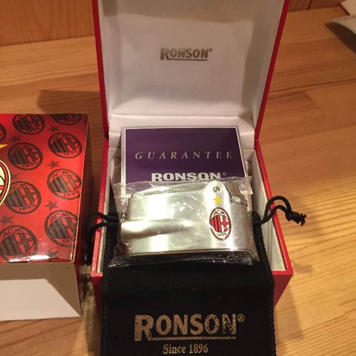 As is for Parts Ronson AC Milan lighter