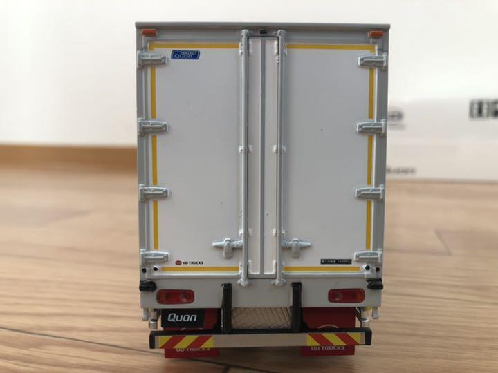Kyosho UD Trucks Quon 1/43 minicar Quon