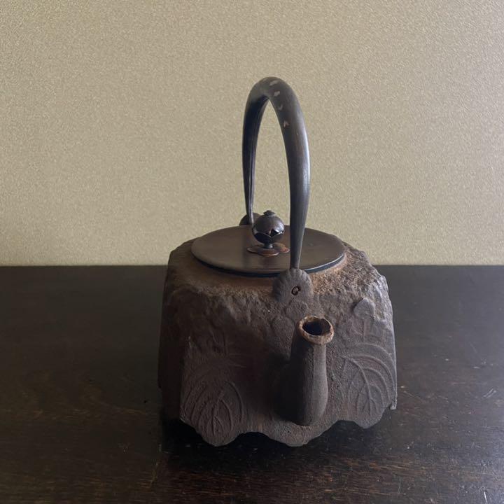 Iron kettle paulownia crest square inlay tea ceremony