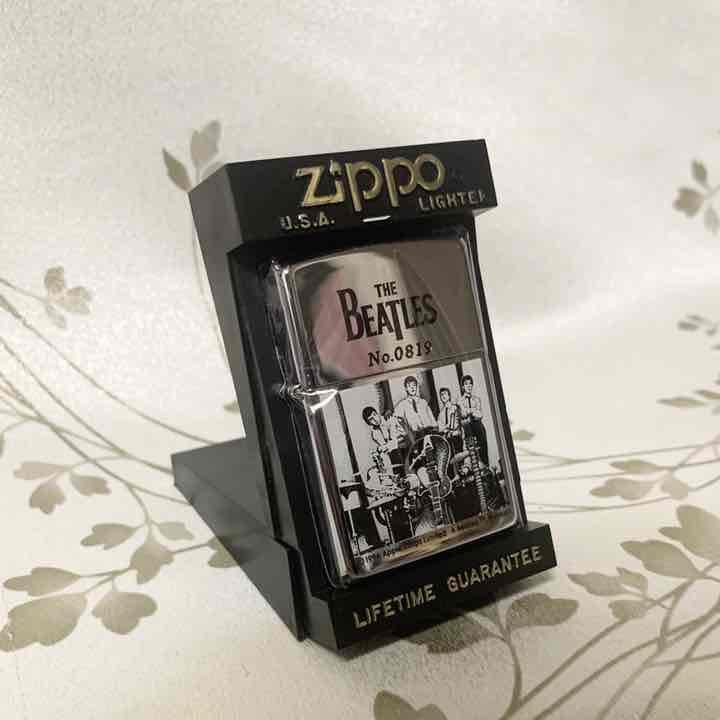As is for parts ZIPPO Beatles limited edition with serial number box included