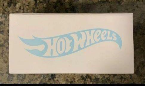 Unopened1/64 Hot Wheels THE SNOWMAN64 Impala Lowrider