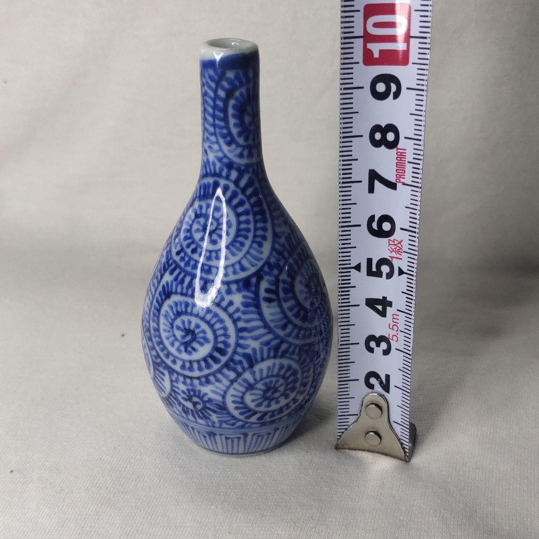 Koimari ware dyed arabesque single-flowered antiques from the old house