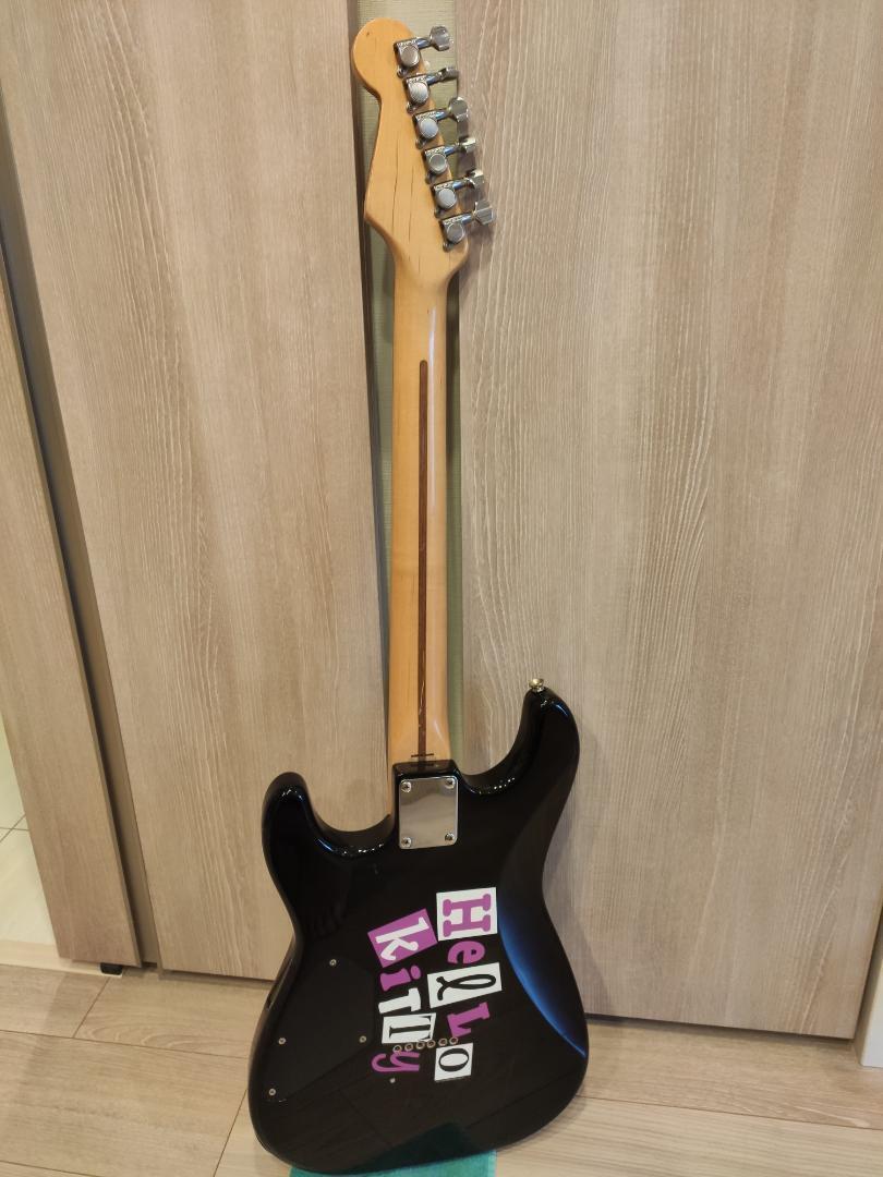 As is For Parts Fender Stratocaster Guitar Sanrio Hello Kitty