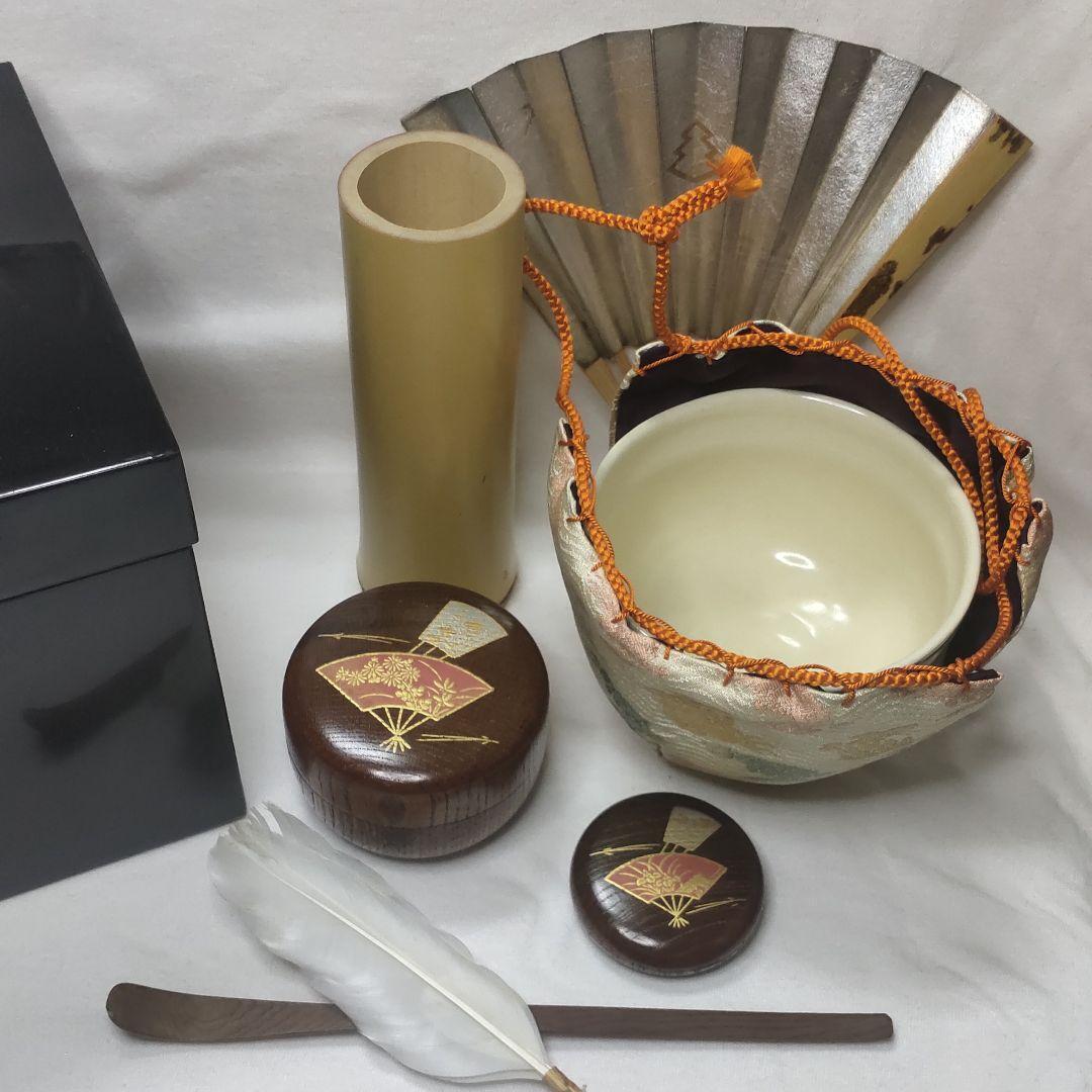 Tea utensils Black lacquer Wooden tea box Kyo-yaki