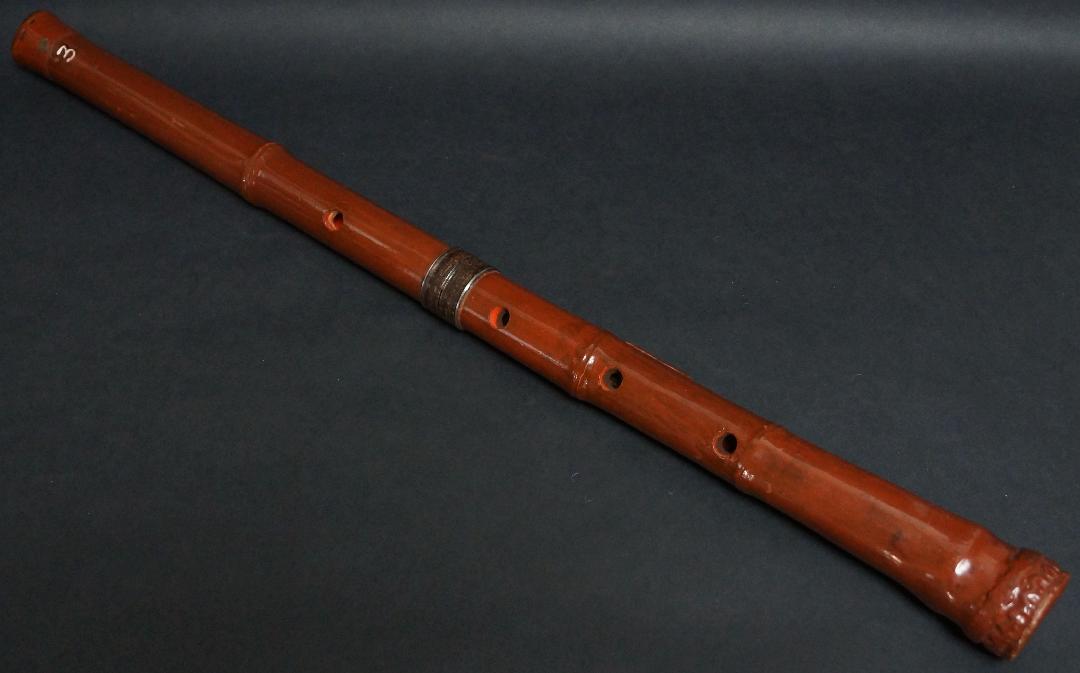 Shakuhachi Lacquer-coated double joint Length 66cm Diameter 4.5cm