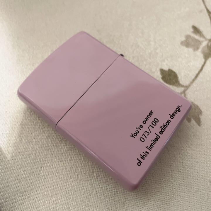 As is for parts Zippo lighter Zippo J 2006 Hello Kitty Hello Kitty limited editi