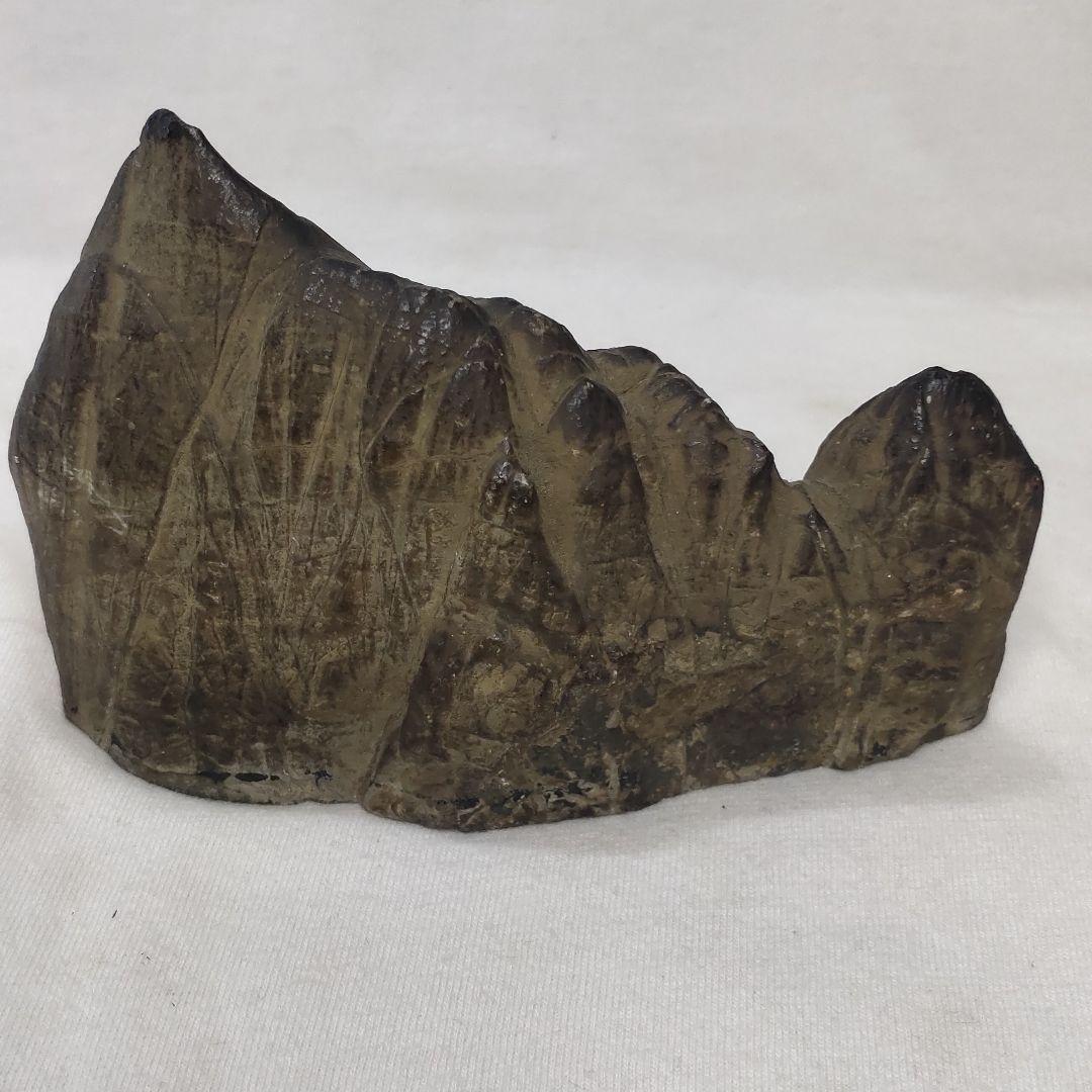 Natural stone spiritual wall stone figurine bonsai mountain range stone