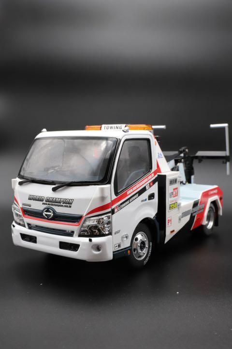 TINY minicar Hino Hino 300 wrecker 1/18 diecast