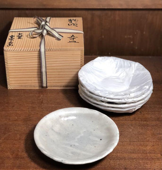 Powdered five-inch plate, Ogaya kiln, Toyoba Soya, famous plate