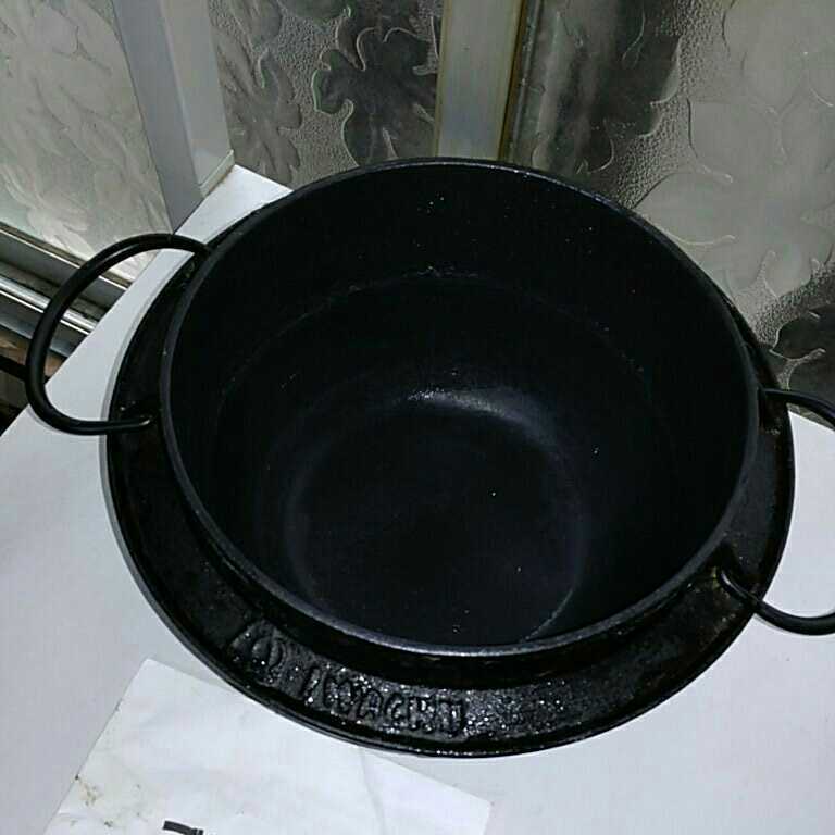 Iwachu rice pot Japanese dishes Antiques