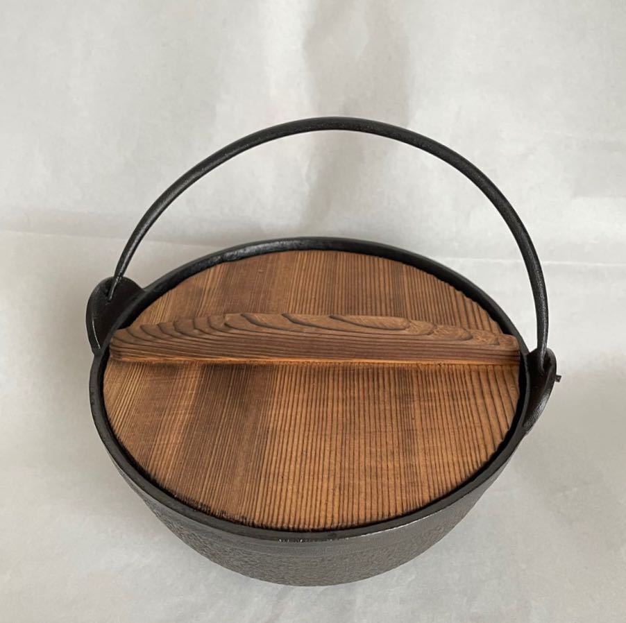 Nanbu Tekki Sukiyaki Tempura Pot Terukodo Morioka Iron Irori Oshiyaki Cookware