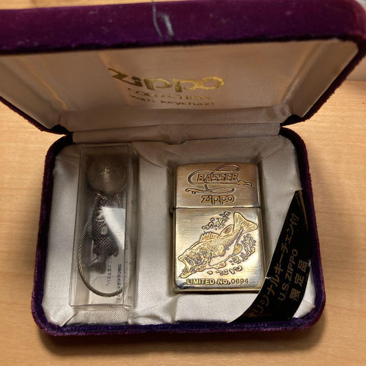 As is for parts Zippo BASSER LIMITED Comes with a cute black bass bonus box