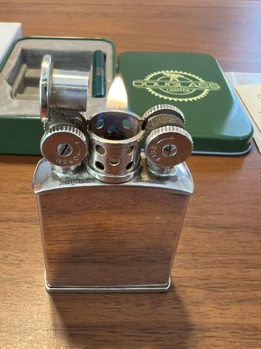 As is For Parts Douglas Lighter III Model [Wild Boy]