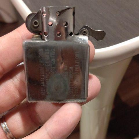 As is for parts ZIPPO lighter kitte hawk silver without box