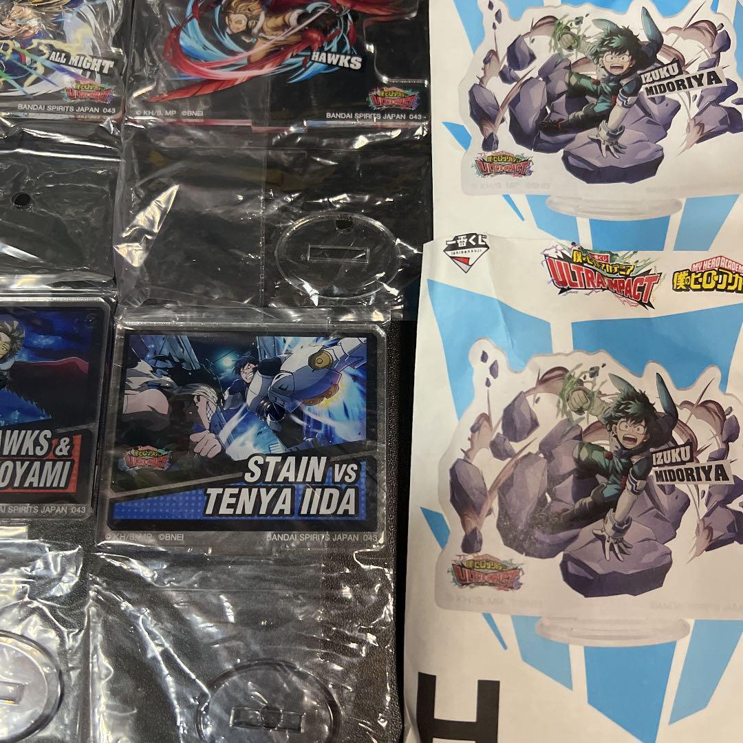 New unopened H prize acrylic stand bulk sale