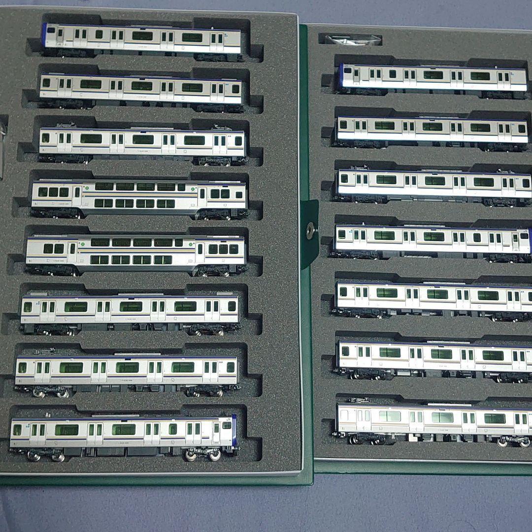 Yokosuka Line E235 Series 15-Car Set KATO N Scale Train Model japan