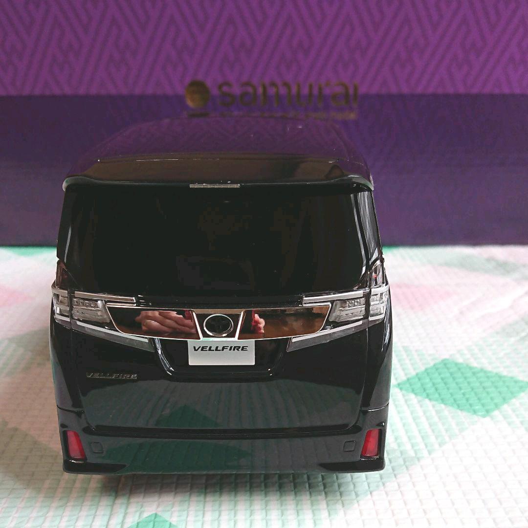 Kyosho Samurai Series 1/18 Vellfire
