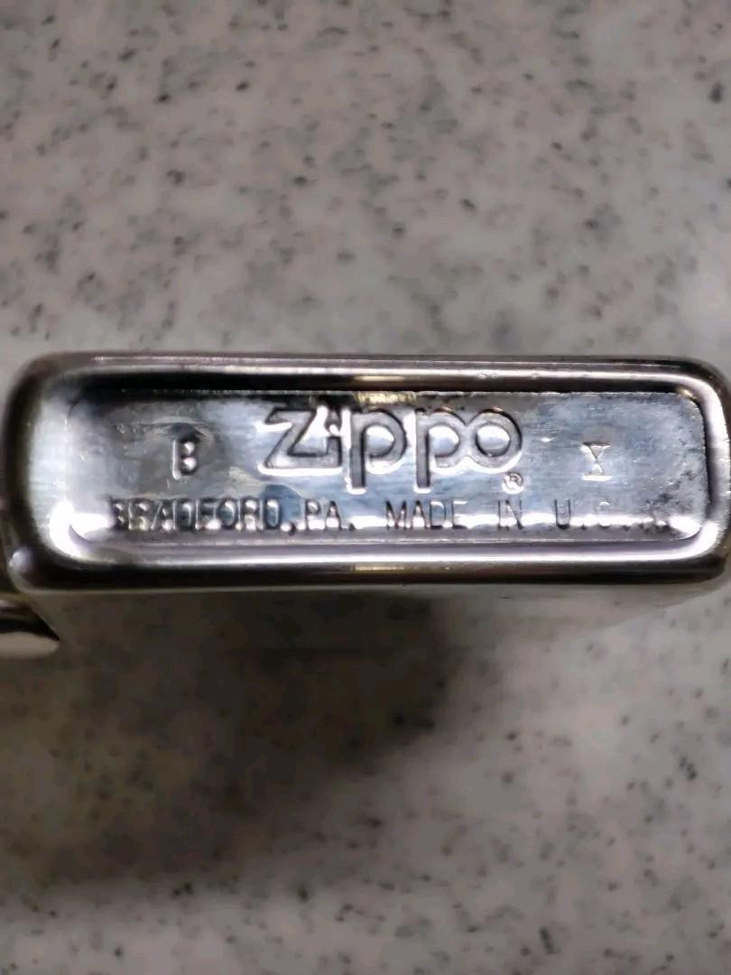 As is for parts Zippo lighter Silver with serial number