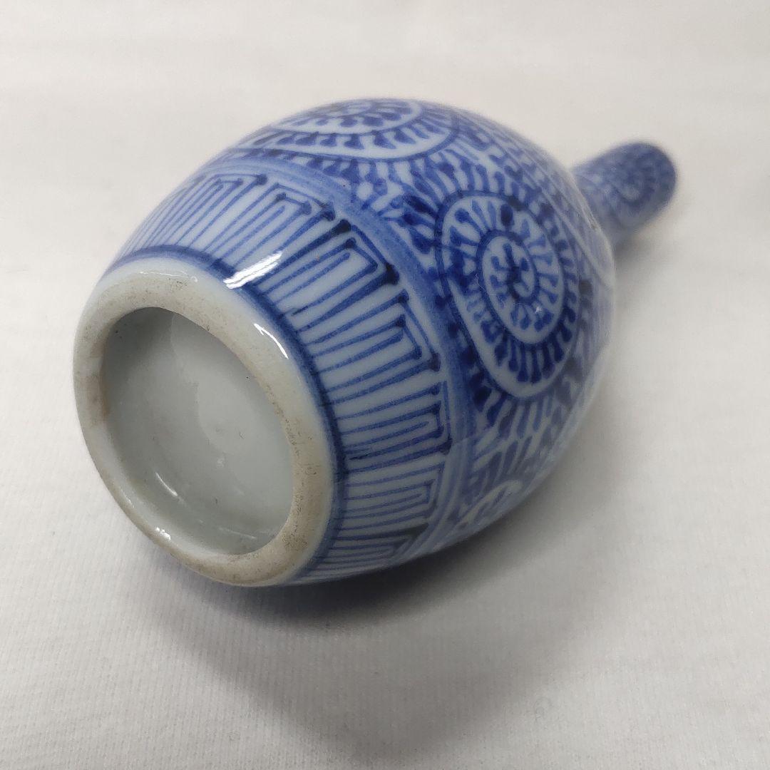 Koimari ware dyed arabesque single-flowered antiques from the old house