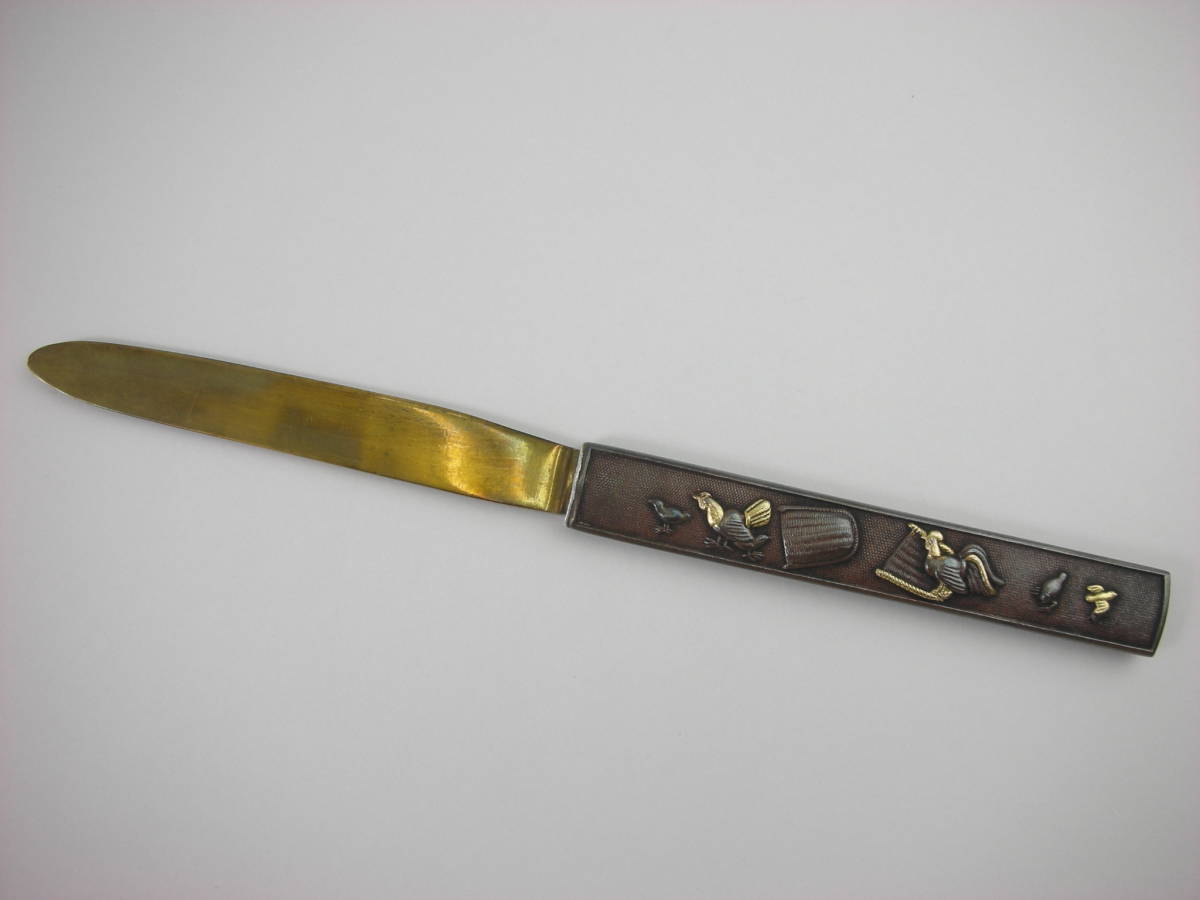 Kozuka Old bird chicken figure Petite Japan Antiques