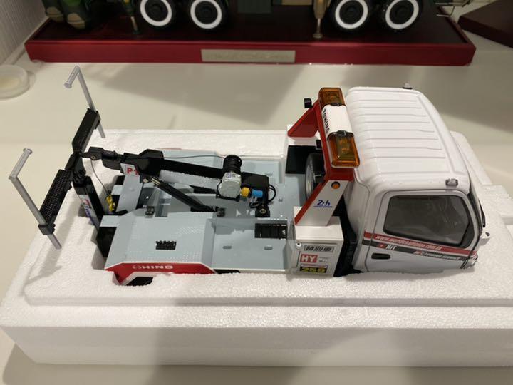 TINY minicar Hino Hino 300 wrecker 1/18 diecast