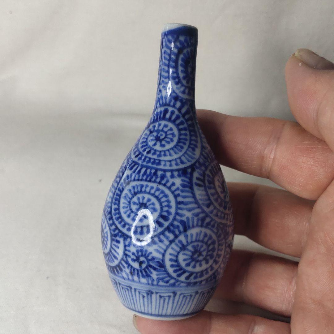 Koimari ware dyed arabesque single-flowered antiques from the old house