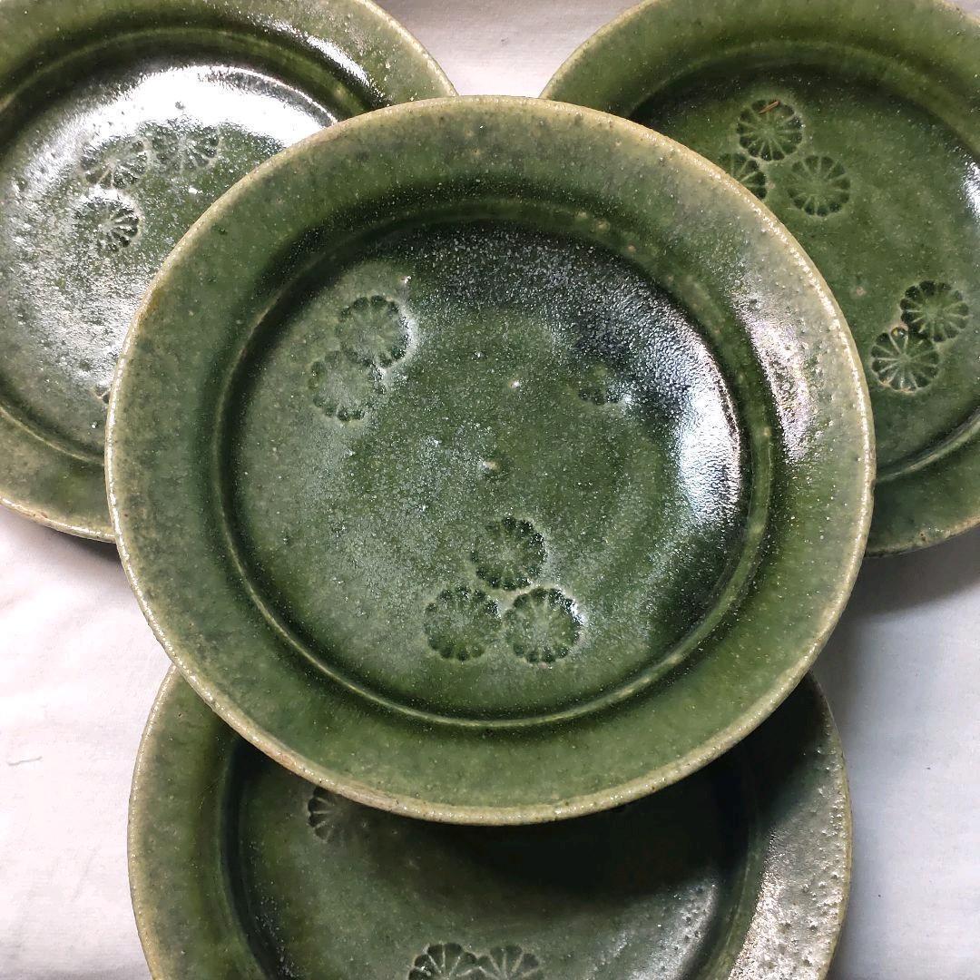 Old blue Oribe ware Kasahara mountain kiln stamp flower plate
