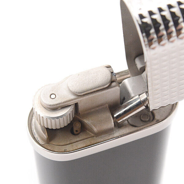 As is For Parts Cartier Godron Gas Lighter Black Lacquer Diamond Head Silver