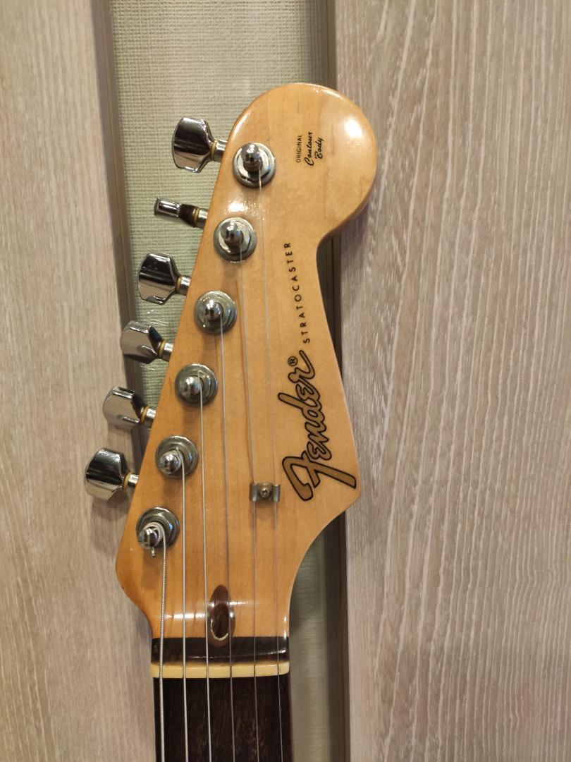As is For Parts Fender Stratocaster Guitar Sanrio Hello Kitty