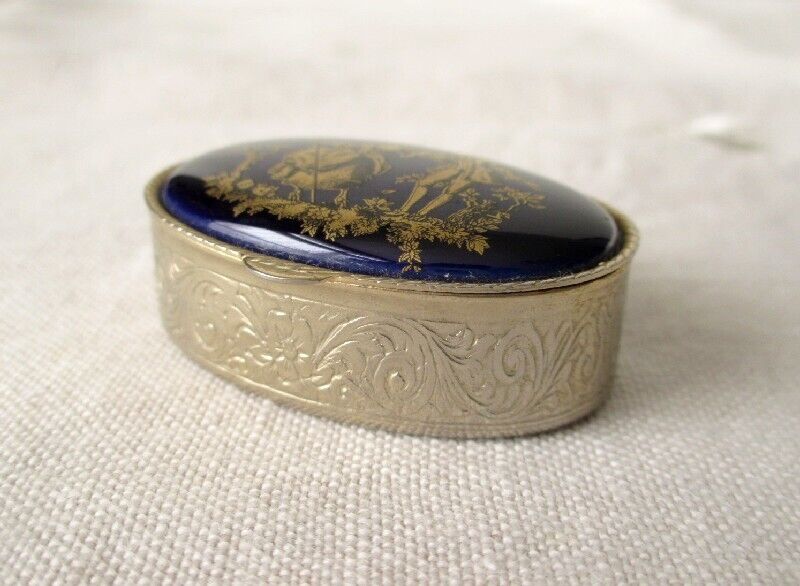 [Free Shipping] Rococo Pill Case Flea Market, France Brocant 66061