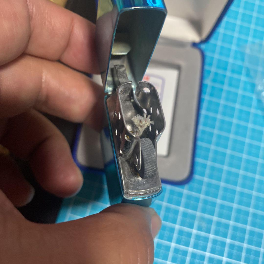 As is For Parts Zippo limited edition marine blue lucky dolphin oil lighter