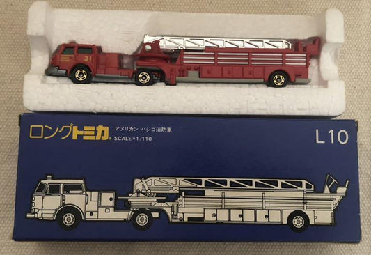 Long Tomica American ladder fire engine TOMY SCALE: 1/110