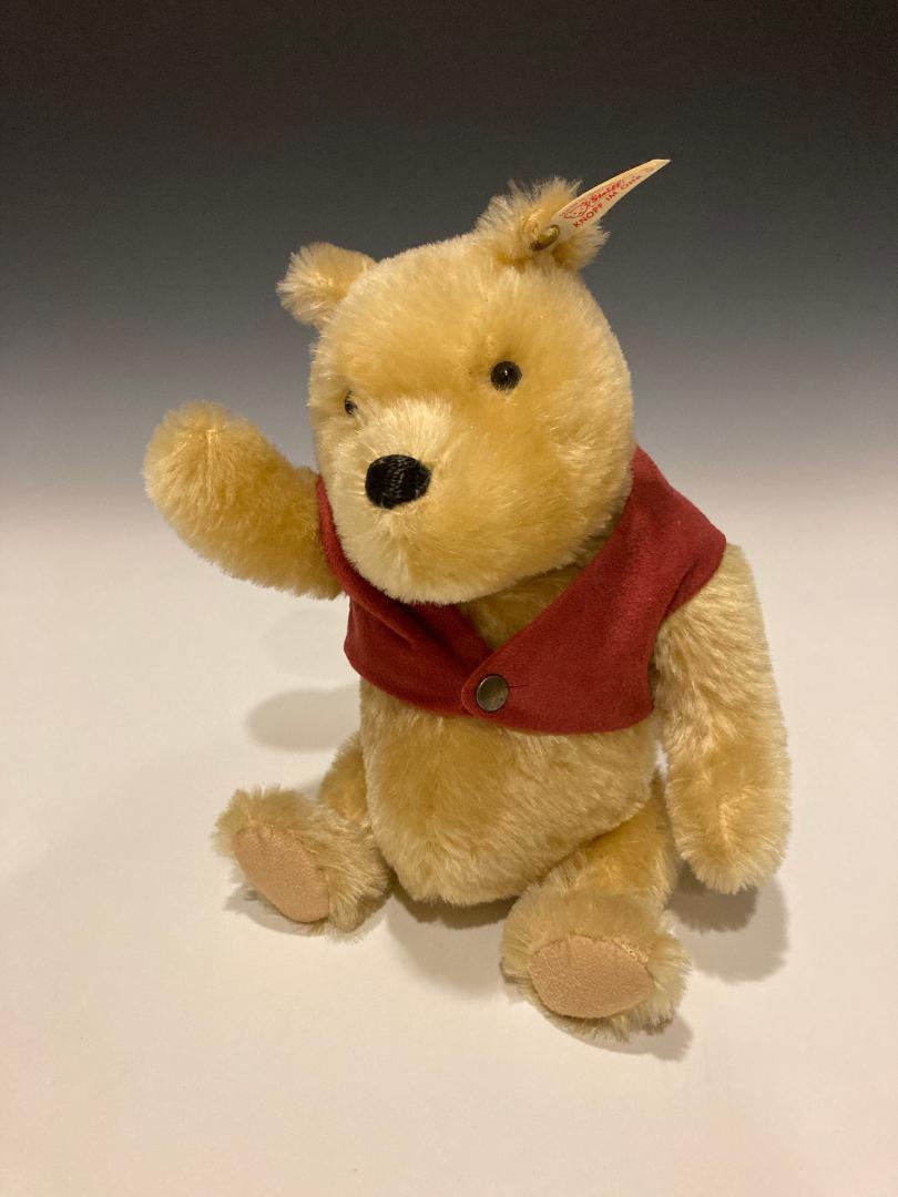 Steiff Steiff Exclusive Disney Winnie the Pooh 1999