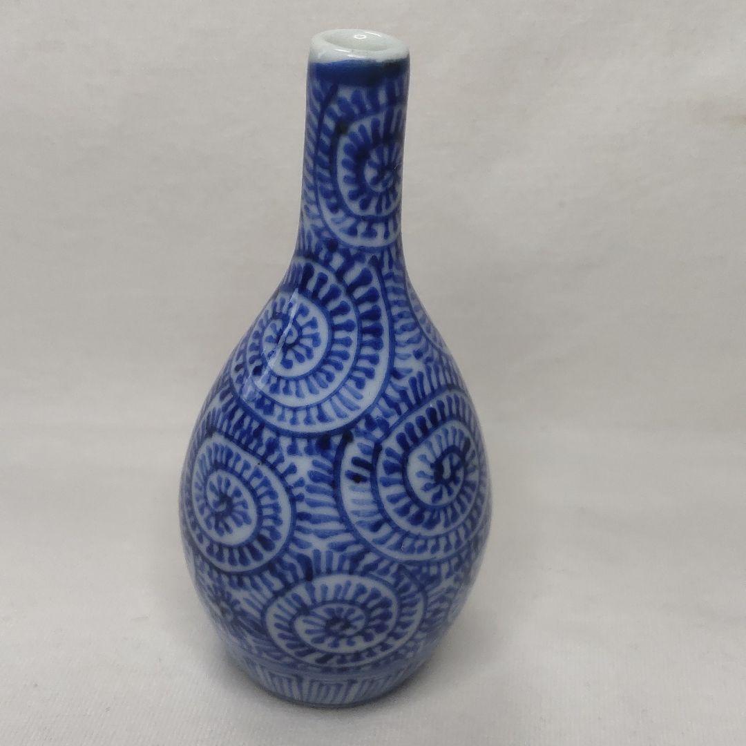 Koimari ware dyed arabesque single-flowered antiques from the old house