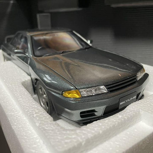 Not on display Autoart 1/18 Nissan Skyline GT-R R32