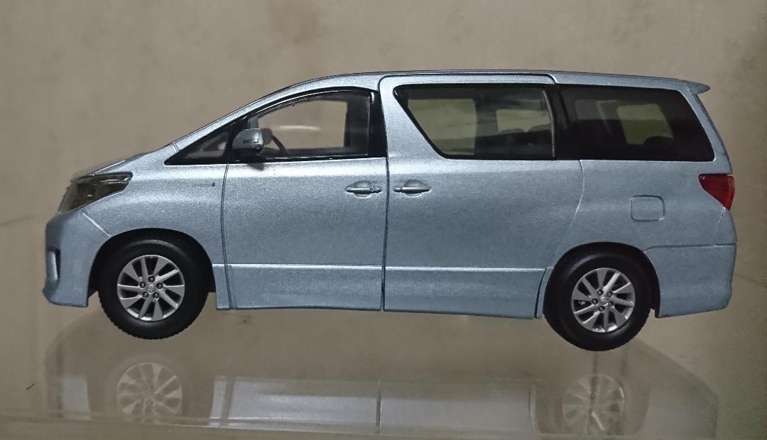 1/30 Toyota Alphard 20 Series Late Mini Car