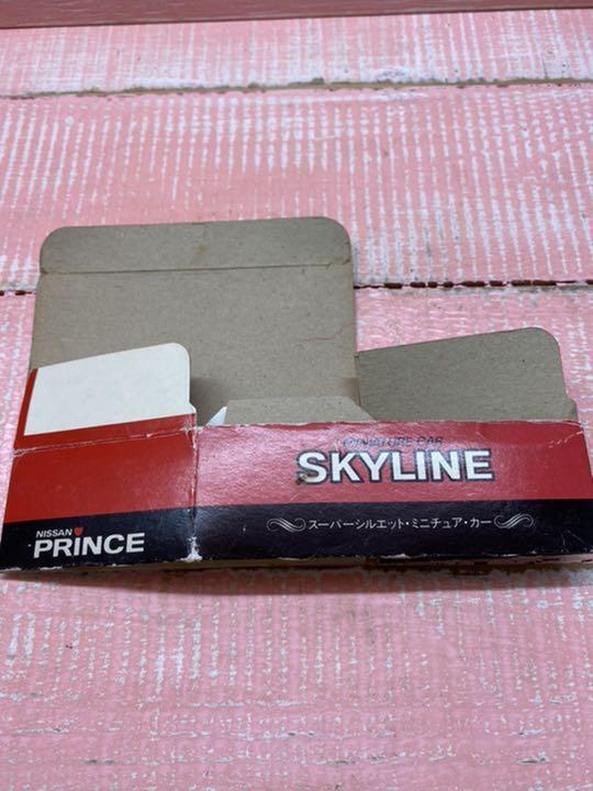 Tomica black box 65 skyline silhouette formula