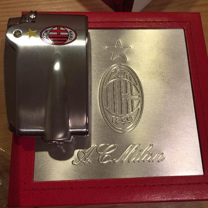 As is for Parts Ronson AC Milan lighter