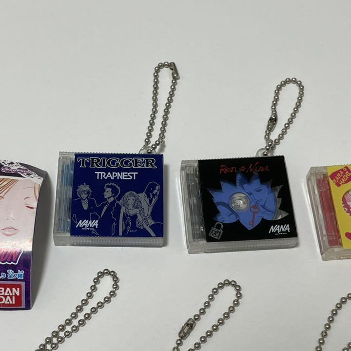 Nana Capsule toys complete set