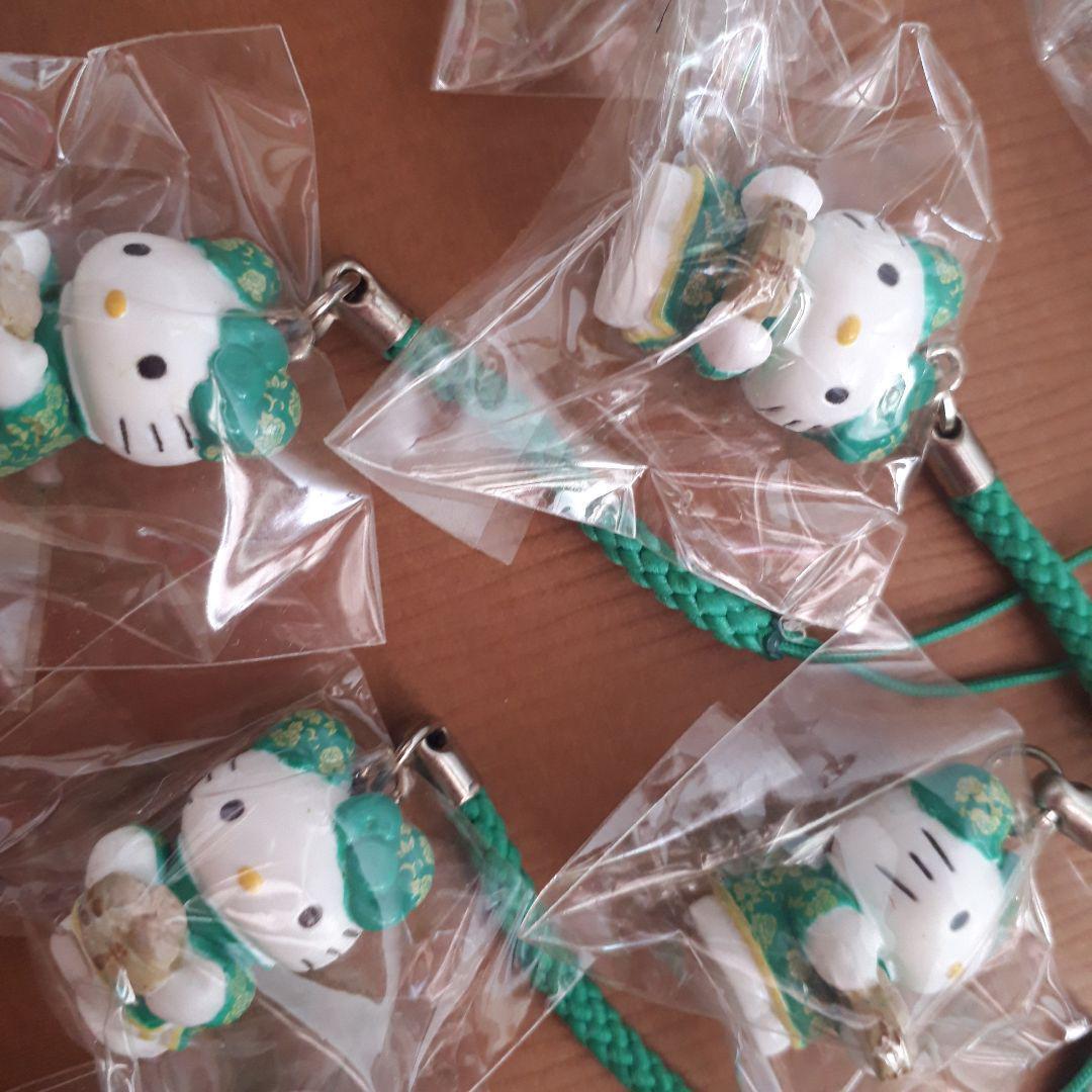 As is For Parts Sanrio Local Kitty Fuki Hoko Sakura Strap