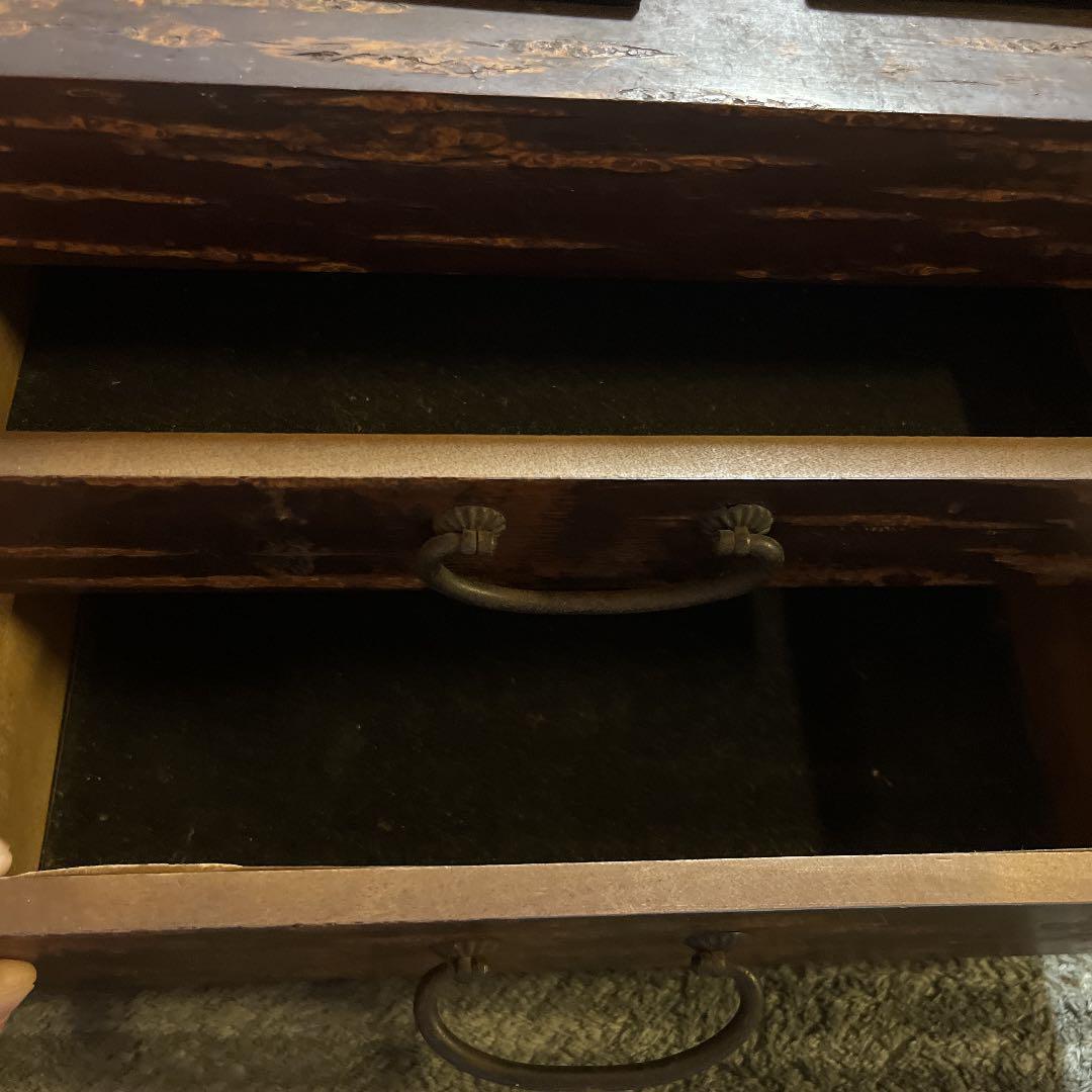 Cigarette tray   old ashtray